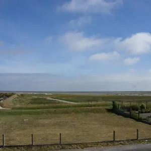 https://les-greniers-de-blanche.inbrittany.com